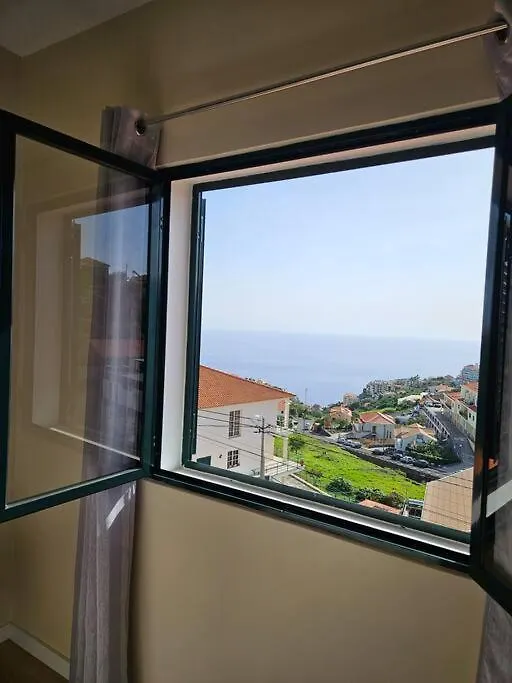 Pedreira Apartment カリェタ